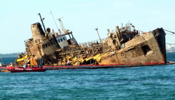 Суд поставил точку в деле танкера Delfi и оставил судно в собственности Украины