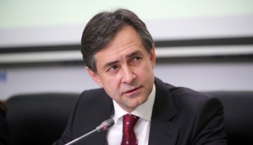 Любченко отстаивает экспансионную фискальную и мягкую монетарную политику