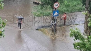 Мариуполь затопило проливным дождем