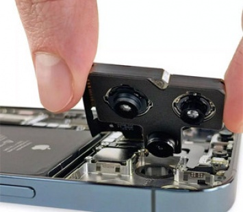 Эксперт обвинил Samsung и Apple в намеренном усложнении ремонта смартфонов
