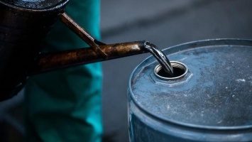 Минэнерго хочет обязать поставщиков иметь минимальные запасы нефтепродуктов
