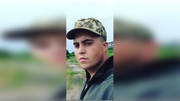 Вышел из поезда и пропал: в Днепре ищут 19-летнего солдата