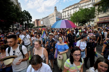В Будапеште прошел марш в защиту ЛГБТ-сообщества