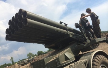 Боевики размещают тяжелую технику в жилых районах на Донбассе, - отчет ОБСЕ
