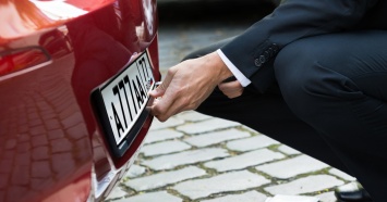 В Госдуму внесли законопроект о продаже «красивых» автомобильных номеров