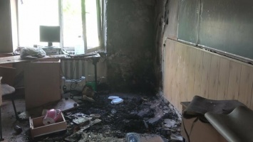 В оккупированном Луганске горела школа,- ФОТО