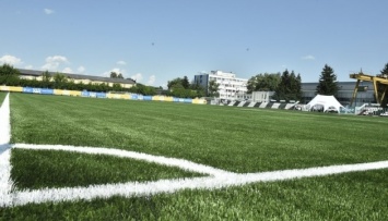 В Полтаве открыли стадион спорткомплекса ФК «Ворскла»