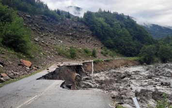 Ливни в Грузии привели к масштабным разрушениям и оползням