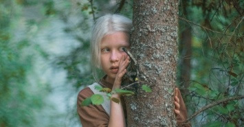Старшая дочь Юлии Пересильд дебютирует как актриса в мистическом триллере «Тибра»
