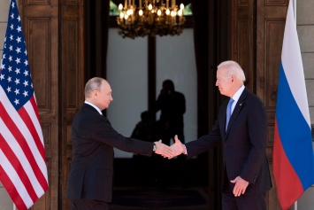 США и Россия открывают диалог о стратегической стабильности в Женеве