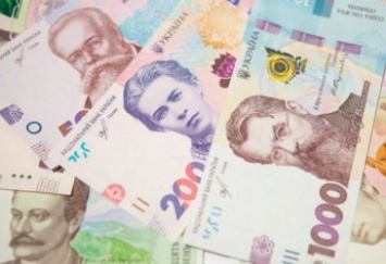 В Украине средняя зарплата за год выросла на четверть