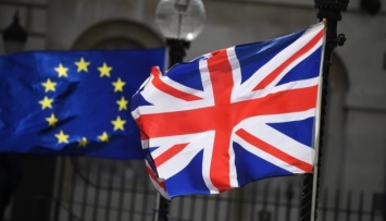 Евросоюз приостанавливает два судебных Brexit-иска против Британии