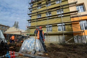 Около 3 млрд рублей вложили в строительство и ЖКХ власти ДНР за два года