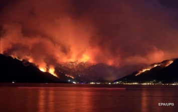 В Турции тушат пожары в шести регионах