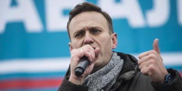 Блогеры заподозрили Навального в связи с властью