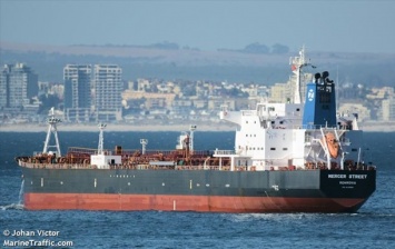 В Аравийском море совершено нападение на танкер, есть жертвы