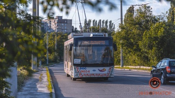 В Кривом Роге троллейбусы два месяца будут ездить в объезд мест, где идет ремонт дороги