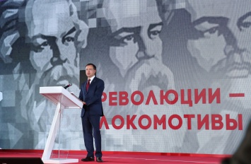Путин обязал Мединского руководить историческим просвещением