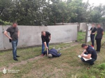 В Николаеве участковый палкой и ногами избил мужчину - разозлился очень (ФОТО)