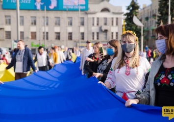 В День флага: по Харькову пройдет парад вышиванок