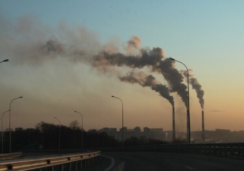 Глубоко не вдыхаем: в Запорожье воздух загрязнен формальдегидом и пылью