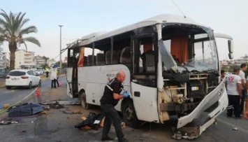В Турции перевернулся автобус с туристами из РФ, трое погибших
