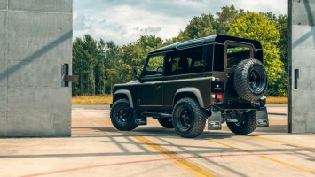 В Нидерландах построили идеальный рестомод классического Land Rover Defender