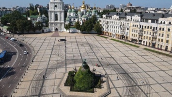 В историческом центре Киева неизвестные устроили дриф-покатушки: видео