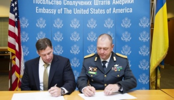Украина и США договорились совместно бороться с транснациональным наркотрафиком