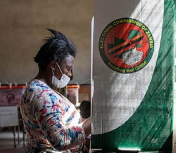 WhatsApp, Twitter и Facebook заблокированы в ходе президентских выборов в Замбии