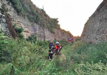Переломал ноги: турист сорвался со стены Аккерманской крепости