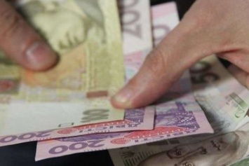 Украинцам раздадут по 700 гривен ко Дню Независимости: стало известно, кому ждать денег