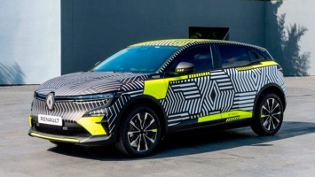 Интерьер нового Renault Megane E-Tech появился на фото