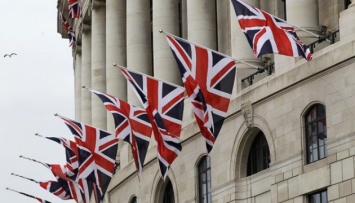 В Британии отзывают парламент с каникул из-за ситуации в Афганистане