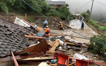 Наводнение в Японии унесло уже три жизни