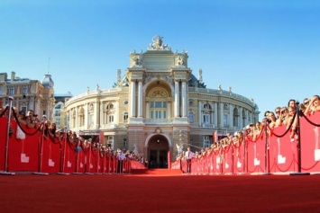 Владимир Зеленский поздравил организаторов и гостей с открытием 12-го Одесского международного кинофестиваля