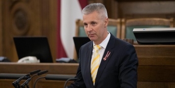 Министр обороны Латвии возмутился "ошибочным" выводом войск США из Афганистана