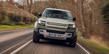 Самый большой Land Rover Defender впервые попался фотошпионам