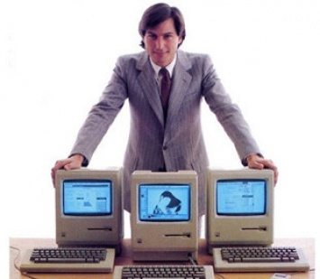 Инструкция к компьютеру Apple II с подписью Стива Джобса ушла с молотка за $787 тысяч