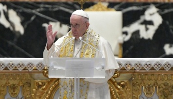 Шмыгаль передал приглашение посетить Украину Папе Римскому Франциску