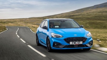 Ford представил обновленную версию хэтчбека Focus ST