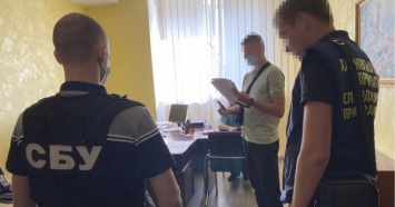 Чиновники "Укрзализныци" разворовали 2 млн грн зарплаты подчиненных - СБУ