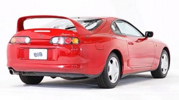 На аукцион выставили купе Toyota Supra, простоявшее в гараже 22 года (ФОТО)
