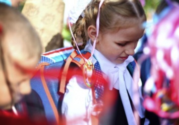 Линейки не запретили: в МОЗ дали рекомендации по проведению "первого звонка" в школах