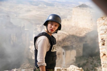 Леа Сейду стала иконой журналистики в трейлере фильма «Суперзвезда»
