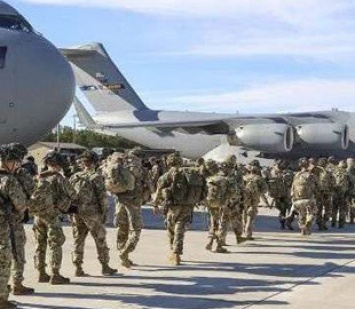 Опубликовано фото последнего военного США, который покинул Афганистан (Фото)