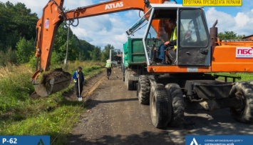На Буковине начали ремонтировать одну из самых длинных дорог госзначения