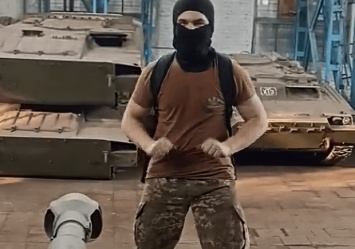 Станцевали на военной технике: в Харькове тиктокеры проникли на завод