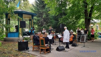 В киевском военном госпитале прошел концерт-благодарность врачам