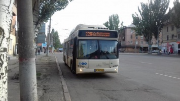 В Покровском районе Кривого Рога временно перенесли остановку общественного транспорта